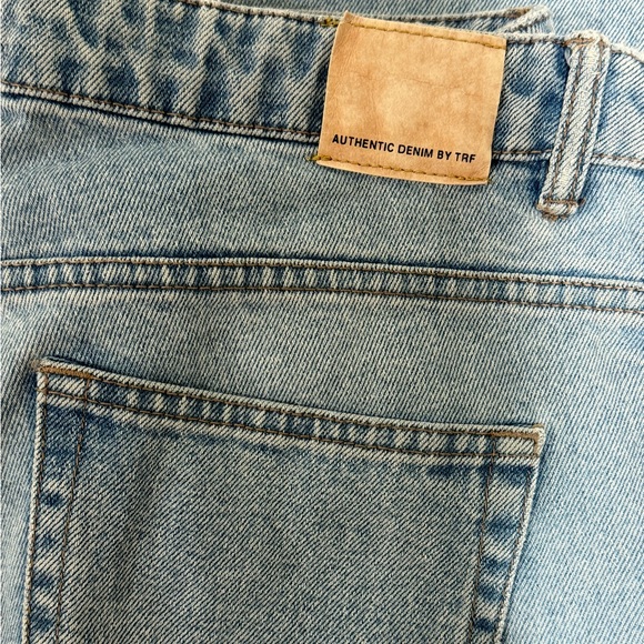 Zara mim fit jeans - Picture 2 of 4